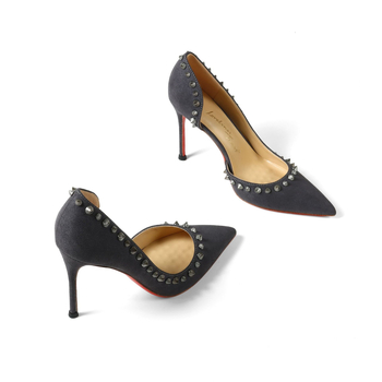 Női magassarkú cipő velúr felsőrész, hegyes orrú, gumírozott talpú és juhbőr bélés