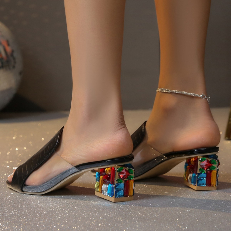 One-line típusú papucs PU felső rész, PU belső rész, gumírozott talp, kerek orr - Nyár 2025