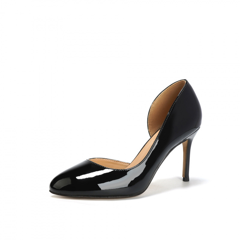 Női cipő kerek orrú, macskasarkú 6-8 cm, slip-on, nyár 2025