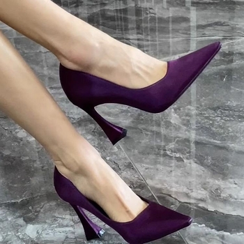 Női magassarkú cipő – kerek orr, PU felsőrész, Slip-on, csíkos mintázat, 8 cm feletti sarok, gumi talp