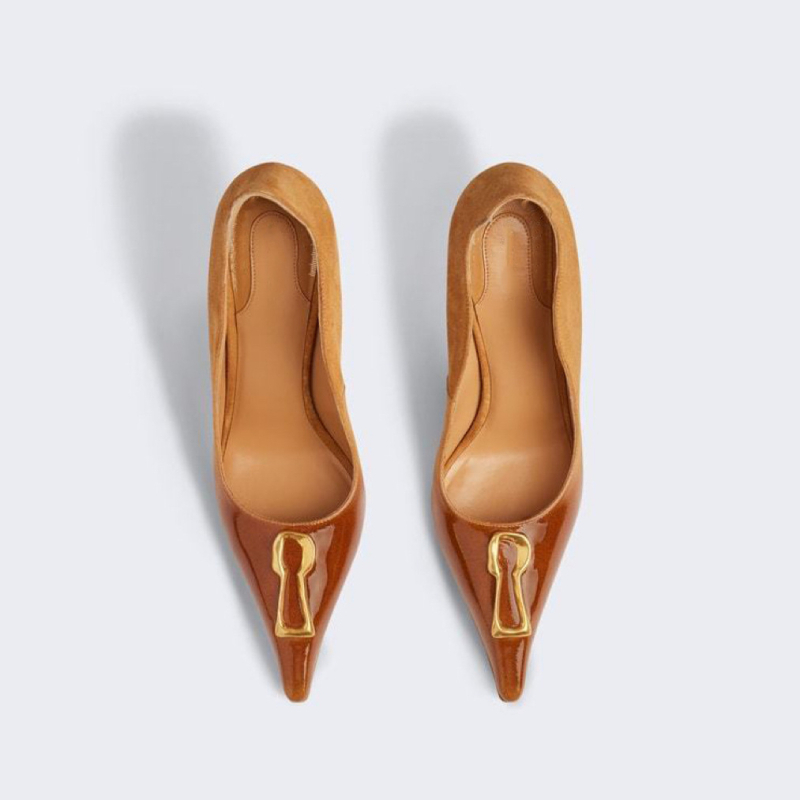 Dámske lodičky s ostro zahnutým nosom, vrchný diel z pravej kože, pruhovaný vzor, podpätok vyšší ako 8 cm, gumová podrážka