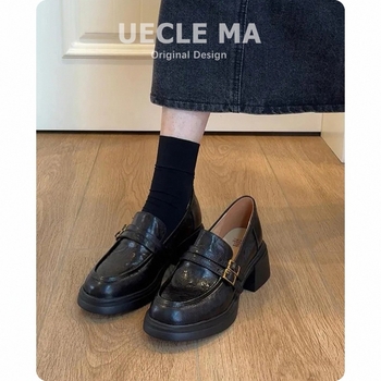 Ženske kožne loaferice, zaobljeni vrh, slip-on, debeli 6–8 cm petom, gumeni đon