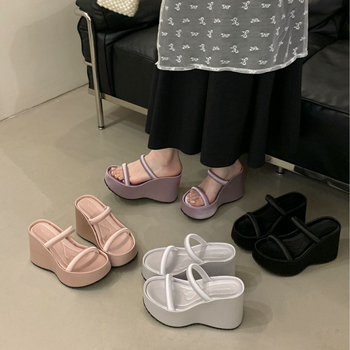 Satenske sandale s debelim petom i četvrtastim vrhom, PU podstava, đon od pjenaste gume – proljeće 2025