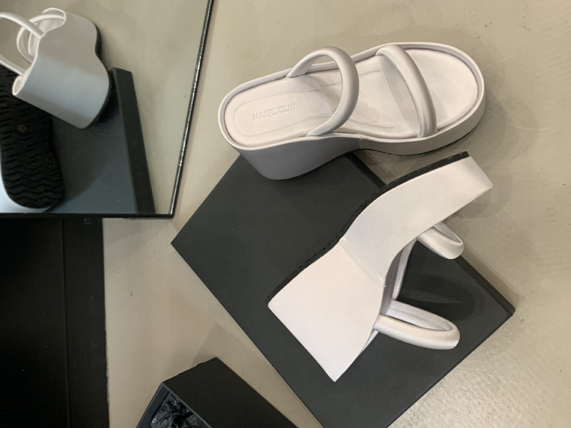 Satenske sandale s debelim petom i četvrtastim vrhom, PU podstava, đon od pjenaste gume – proljeće 2025