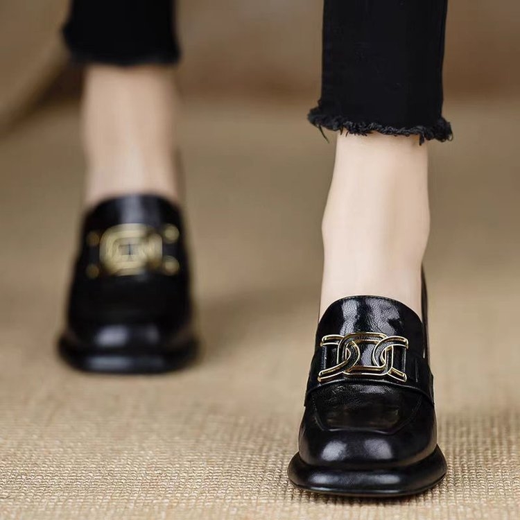 Dámske topánky s hrubým podpätkom a vodotesnou platformou, štvorcová špička, PU horný materiál, výška podpätku 6–8 cm