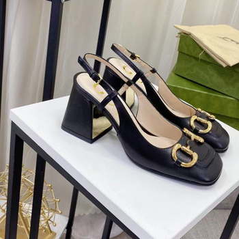 Pantofi dama cu toc înalt – vârf pătrat – partea superioară din piele naturală (lână de miel) – toc tip pană 6–8 cm