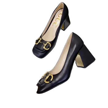 Pantofi dama cu toc înalt – vârf pătrat – partea superioară din piele naturală (lână de miel) – toc tip pană 6–8 cm