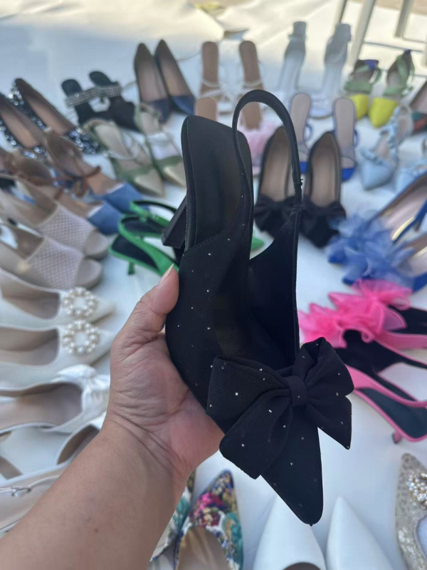 Sandale pentru femei cu vârf ascuțit, cataramă, toc gros, partea superioară cu dungi, din Super Fiber