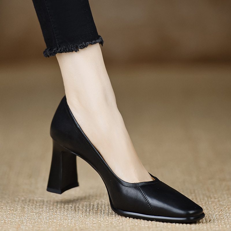 Pantofi dama cu toc înalt, vârf pătrat, toc gros, exterior PU, branț PU, înălțime toc 6–8 cm