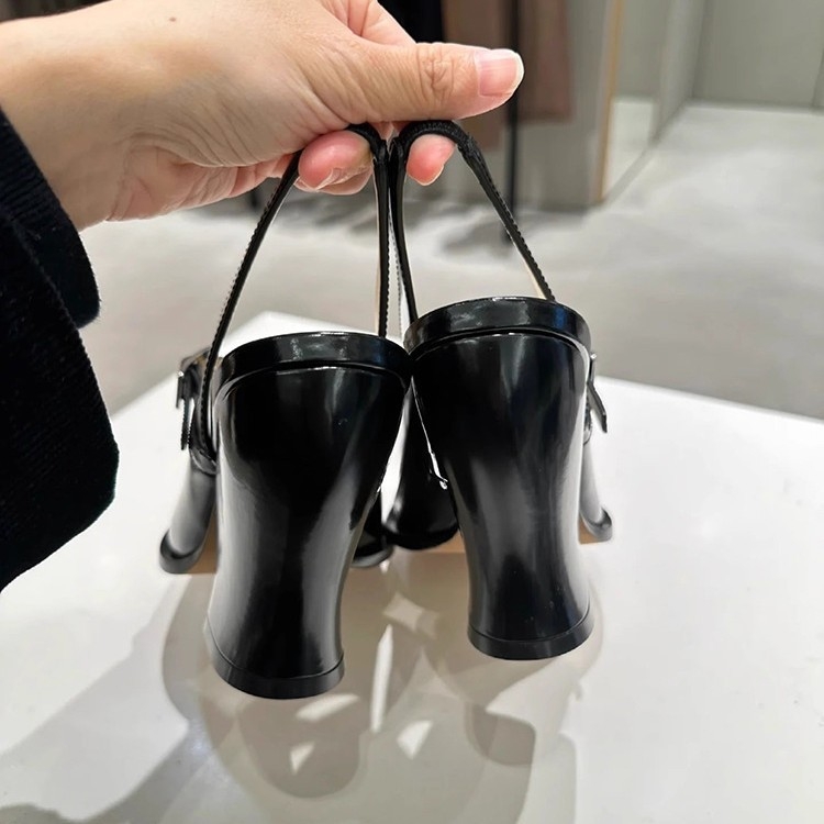 Pantofi Mary Jane cu o curea, vârf pătrat, toc gros, partea superioară piele de miel