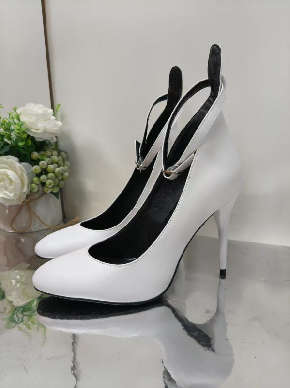 Visoke štikle s oštrim vrhom, PU unutrašnjost, gumeni đon, tanak petu, visina pete iznad 8 cm