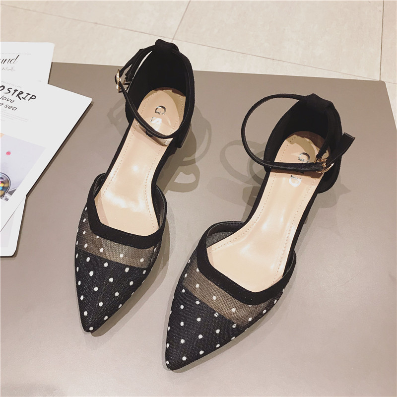 Ženske sandale na srednjoj peti s mrežastim gornjim dijelom, šiljasti nos, prozračne, gumena potplat