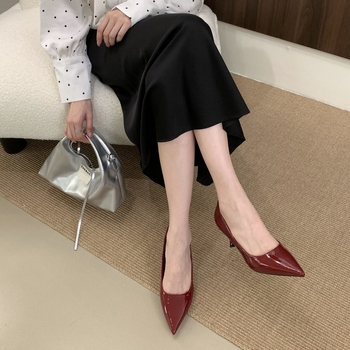 Pantofi de banchet pentru femei – vârf ascuțit, suprafața PU, toc mediu 3–6 cm, stil coreean, slip-on