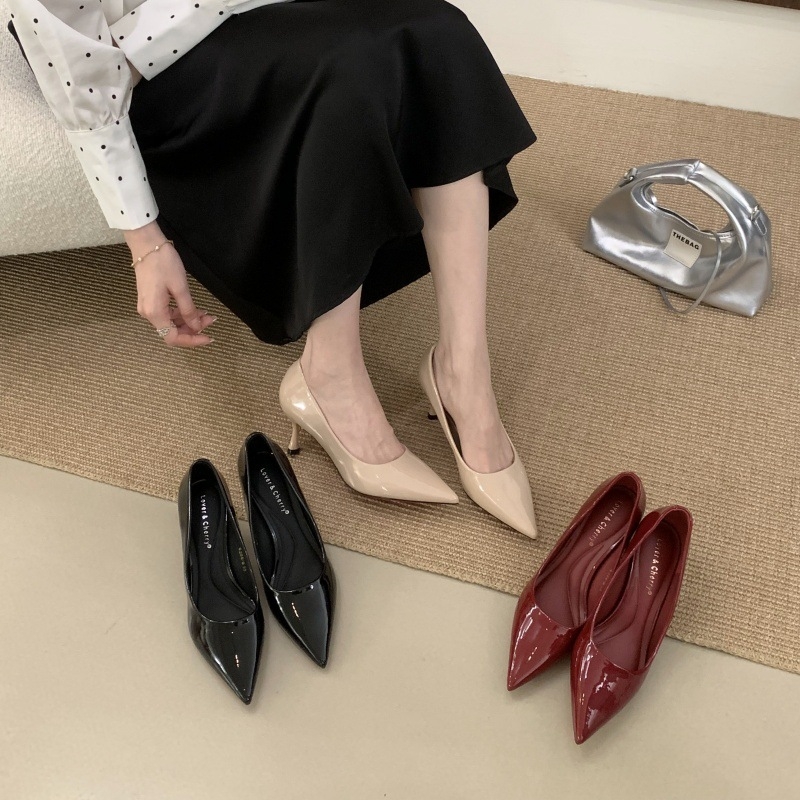 Pantofi de banchet pentru femei – vârf ascuțit, suprafața PU, toc mediu 3–6 cm, stil coreean, slip-on