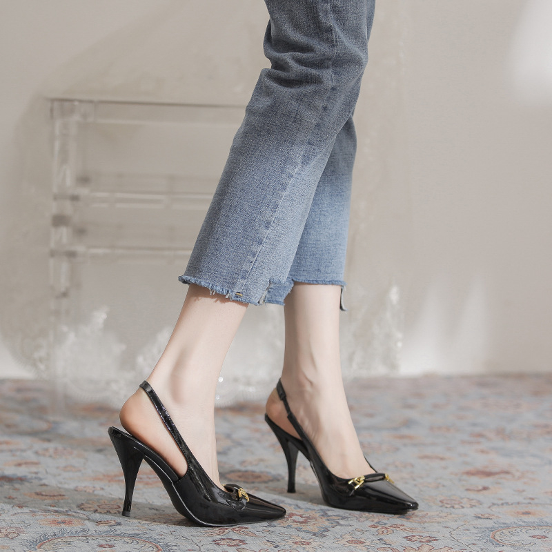 Pantofi cu toc înalt Rich Road: suprafață microfibră, vârf ascuțit, talpă PU, curea elastică