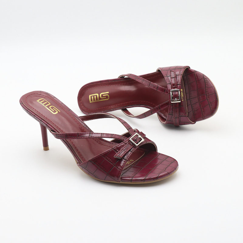 Sieviešu kurpes PU augšpuse, PU iekšējais materiāls, gumijas zole, apaļa purngale, brīvā laika stils