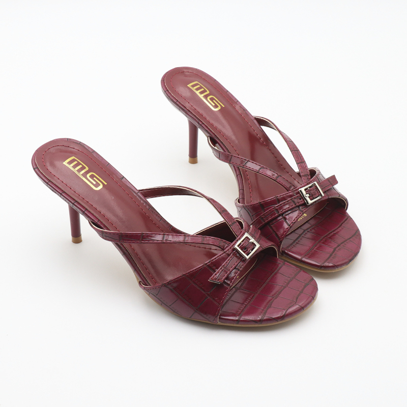 Sieviešu kurpes PU augšpuse, PU iekšējais materiāls, gumijas zole, apaļa purngale, brīvā laika stils