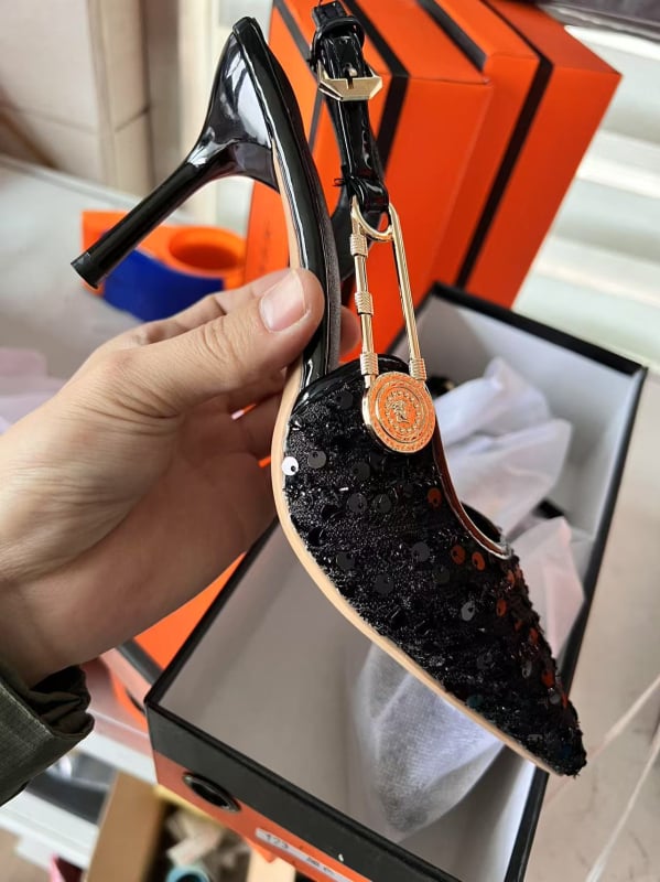 Sandále s ostrým špičkou, zapínanie na pracku, 6–8 cm tenký podpätok, PU horná časť, gumová podrážka