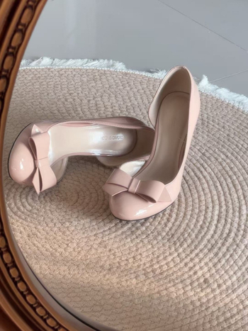 Dámske lodičky na ihlu s okrúhlym špičkou, nízky otvor, PU stielka, gumová podrážka (Jar 2025)