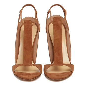 Rímske sandále s matným vrchným dielom, zaoblená špička, gumová podrážka, vnútorný materiál: super vlákno, leto 2025