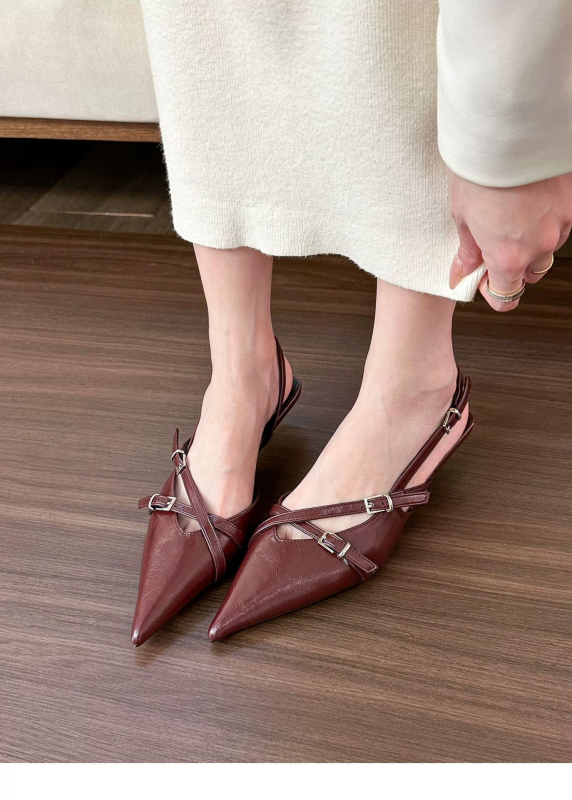 Sieviešu sandales ar asas purnu un aizmugurē izgriezumu, plāns papēdis 6–8 cm, augšpuse: Super fiber, iekšpuse PU (Upper: Super fiber; Toe: Pointed; Heel: 6–8 cm; Inner: PU)