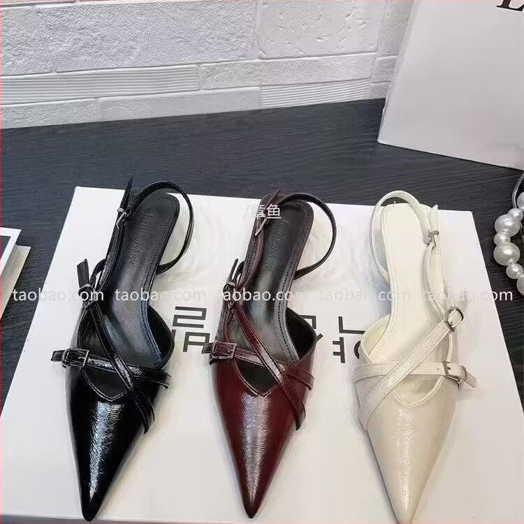 Moterų sandalai su smailiu nosimi ir užpakaliniu iškirpimu, plonas kulnas 6–8 cm, viršus: Super fiber, vidus PU (Upper: Super fiber; Toe: Pointed; Heel: 6–8 cm; Inner: PU)