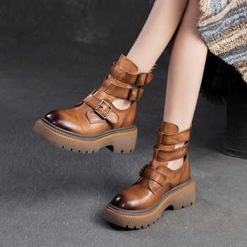 Sieviešu romiešu sandales ar vamp no pirmās kvalitātes ādas ar tekstūru, apaļa purngala, gumijas putas zole, aizmugurējais rāvējslēdzējs