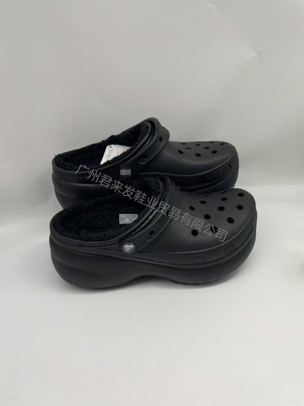 Sieviešu vidēja papēža klogs ar EVA apdari un pūkainu odai — aizvērts purns, 3 cm biezums, injekcijas formēta zole