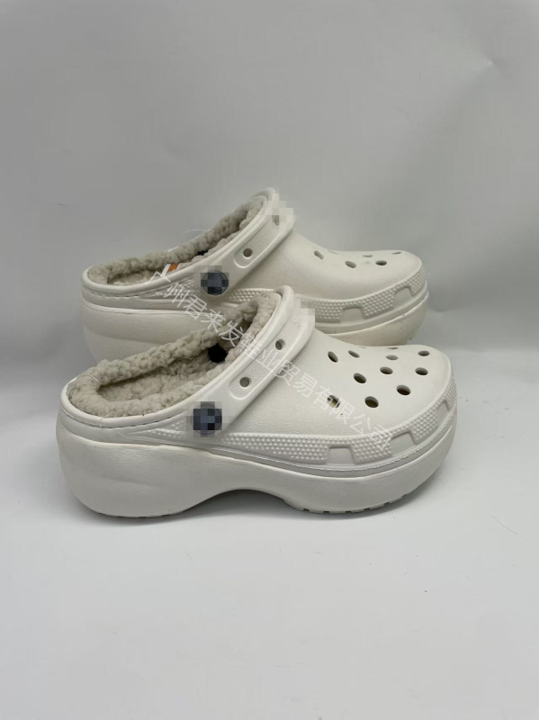 Sieviešu vidēja papēža klogs ar EVA apdari un pūkainu odai — aizvērts purns, 3 cm biezums, injekcijas formēta zole