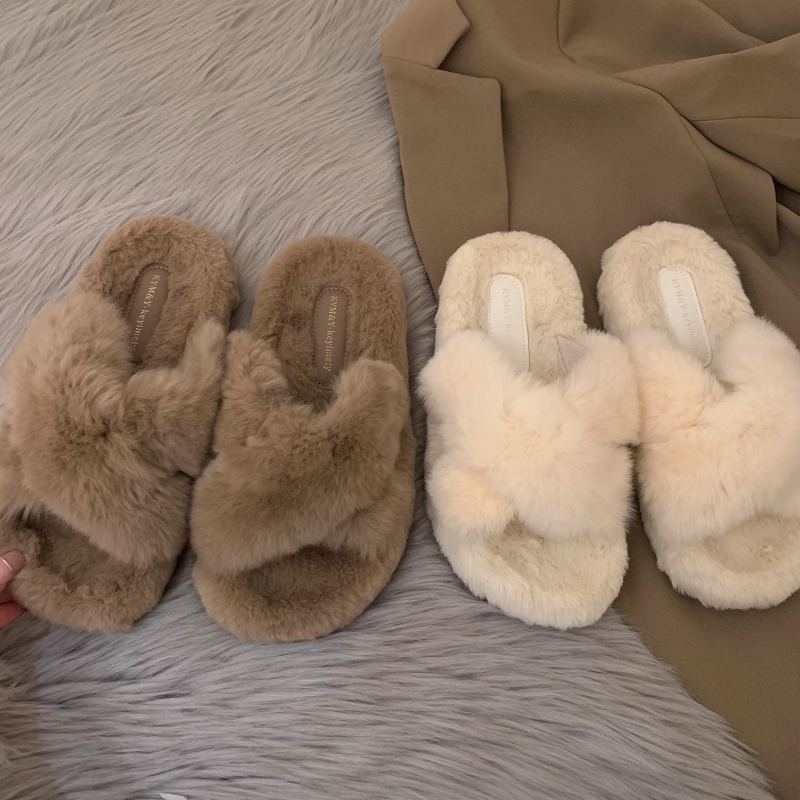 Dámske chlpaté papuče v kórejskom štýle, vrchný materiál z králičieho kožušiny, vnútorná výstelka z umelej srsti, gumová podrážka, platforma 3-5 cm, Slip-On, na denné nosenie, Zima 2025