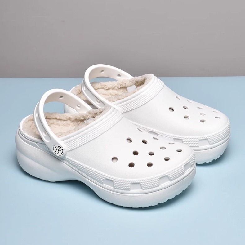 Sieviešu vidēja papēža kurpes ar caurumiem, trušu kažokādas odere, EVA zole