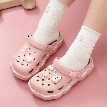 Sieviešu kurpes ar caurumiem – EVA zole, EVA augšējā daļa (Materiāls zoles: EVA; Materiāls augšējā daļa: EVA; Zoles biezums: 4; Pielāgots dizains: Jā; Dzimums: Sievietes)