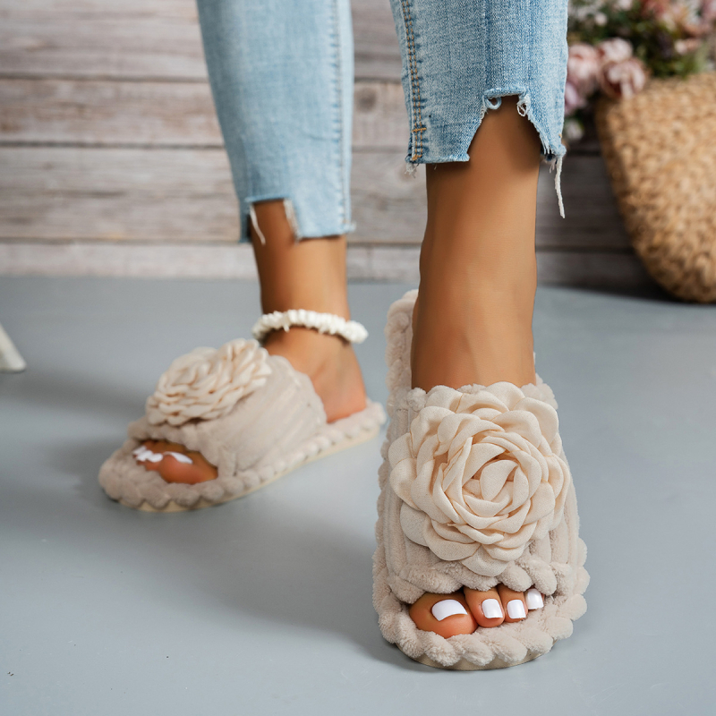 Iekštelpu čības ar zamšā augšpusi, gumijas zole, flaneles iekšpuse, apaļš purns