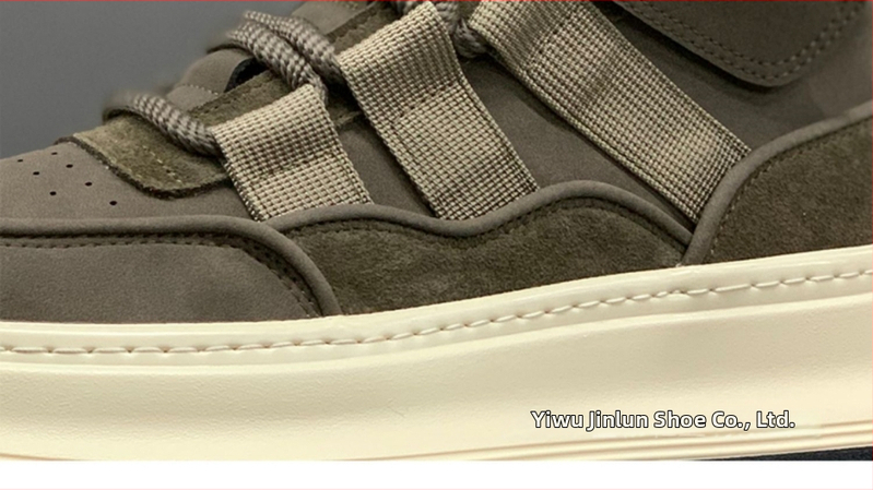 Adidași înalți pentru bărbați cu talpă de creștere a înălțimii, iarnă casual — partea superioară: materiale mixte; talpă: cauciuc; stil: tendință tânără; funcții: echilibru, menține cald