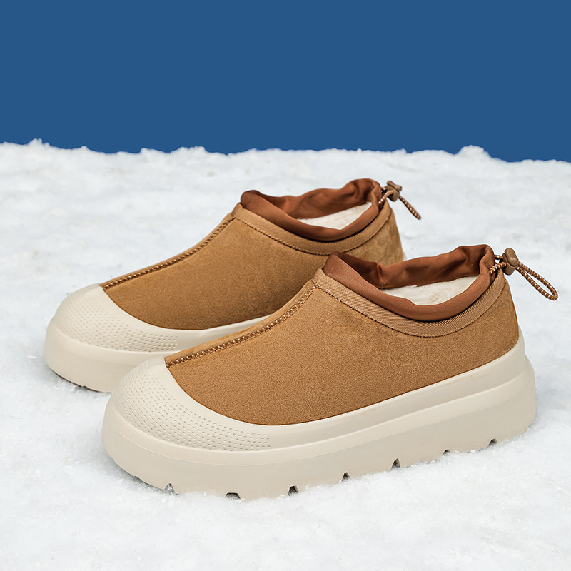 Унисекс зимни ботуши - водоустойчиви, топли с подплата от флис, горна част кравешки велур, подметка устойчива на износване гума, квадратен ток 3-5 см