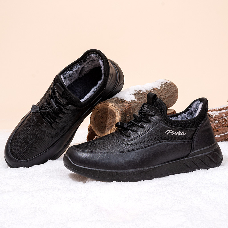 Ανδρικές χειμερινές παντόφλες με επένδυση φλίς, άνω μέρος από μικροϊνες και σύνθετη σόλα