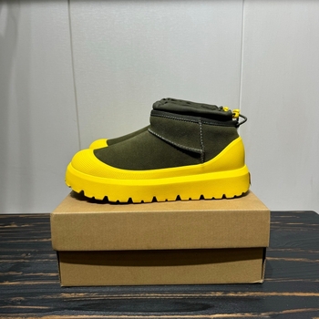 Vyriniai žieminiai batai su karvės odos viršutine dalimi, įmontuota avies vilnos pamušalas, atspari dilimui gumos padas, žemas kulnas 1–3 cm