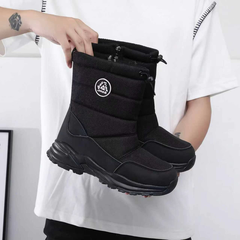 Snieginiai batai su šoniniu užtrauktuku, kanvas viršutinė dalis, vilnos ir avies odos vidus, atspari abrazyvijai gumos pada