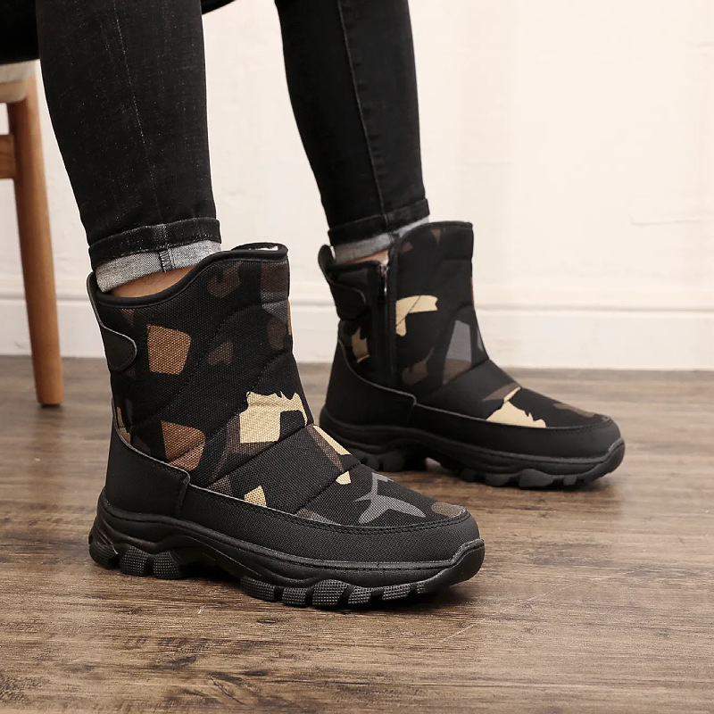 Snieginiai batai su šoniniu užtrauktuku, kanvas viršutinė dalis, vilnos ir avies odos vidus, atspari abrazyvijai gumos pada