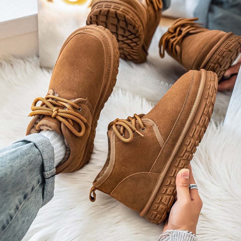 Muške zimске čizme s gornjim dijelom od nubuka, debela potplat, protuklizna gumena potplat i podstava od ovčje vune (Zima 2025)