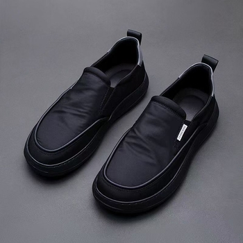 Muške prozračne platnene slip-on cipele — casual, lagane, PVC potplat; nizak potplat 1-3 cm; pogodne za ljeto, proljeće i jesen.
