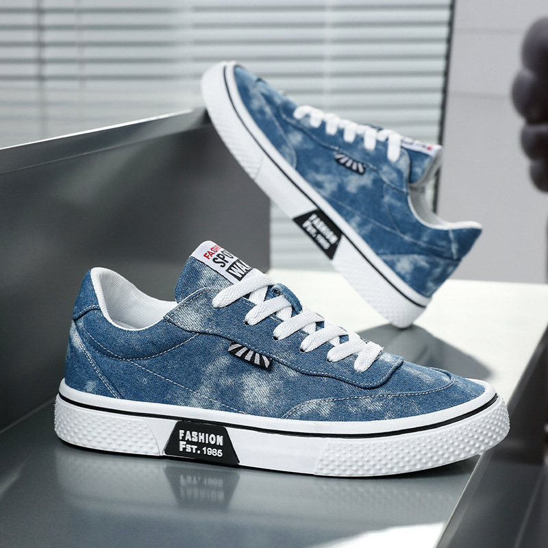 Pánske tenisky z plátna - voľný štýl, nízky vrch, guľatá špička, plátenný vrchný diel, gumová podrážka