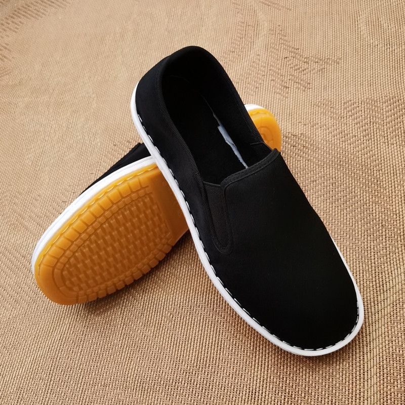 Férfi vászon téli cipő fleece béléssel, alacsony felsőrésszel, kerek orrú, talpa tehén ín