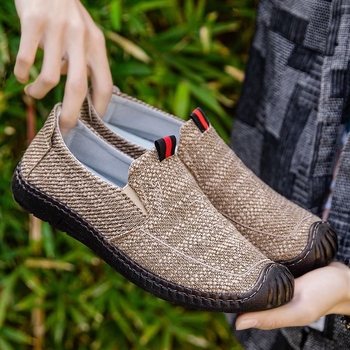 Férfi vászon slip-on cipő, kerek orrú, alacsony sarok 1–3 cm, sekély nyílás, mindennapi stílus, nyár, tavasz és ősz.
