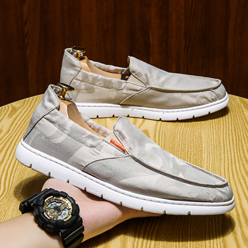 Férfi slip-on cipők umbrella cloth felsőrésszel, gumírozott talp, PU belső talp, kerek orr, alacsony sarok, szabadidős stílus, alkalmas tavasz-nyár-őszi szezonra, túrázás
