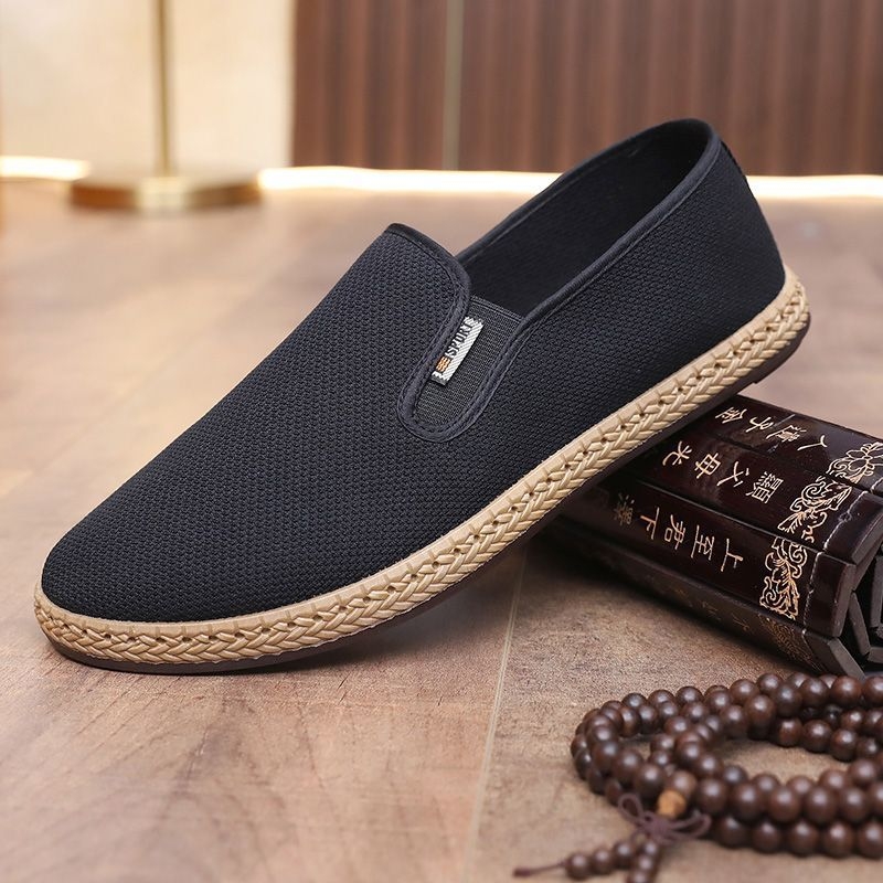 Platnene slip-on tenisice, elastični gornji dio, gumeni potplat, niski potplat 1–3 cm, ljetne svakodnevne