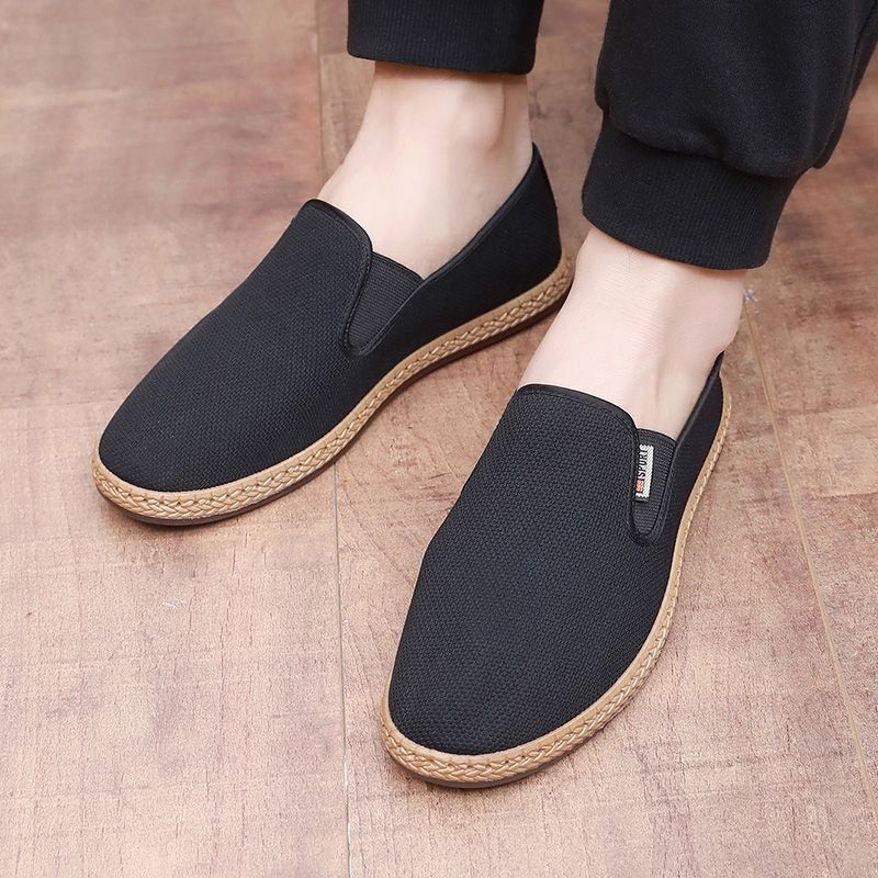 Platnene slip-on tenisice, elastični gornji dio, gumeni potplat, niski potplat 1–3 cm, ljetne svakodnevne