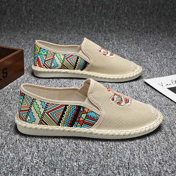 Férfi vászon Slip-On cipő – alacsony felsőrész, légáteresztő, textil belső, gumírozott talp