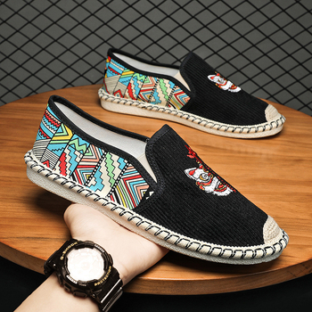 Férfi vászon Slip-On cipő – alacsony felsőrész, légáteresztő, textil belső, gumírozott talp