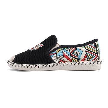 Férfi vászon Slip-On cipő – alacsony felsőrész, légáteresztő, textil belső, gumírozott talp